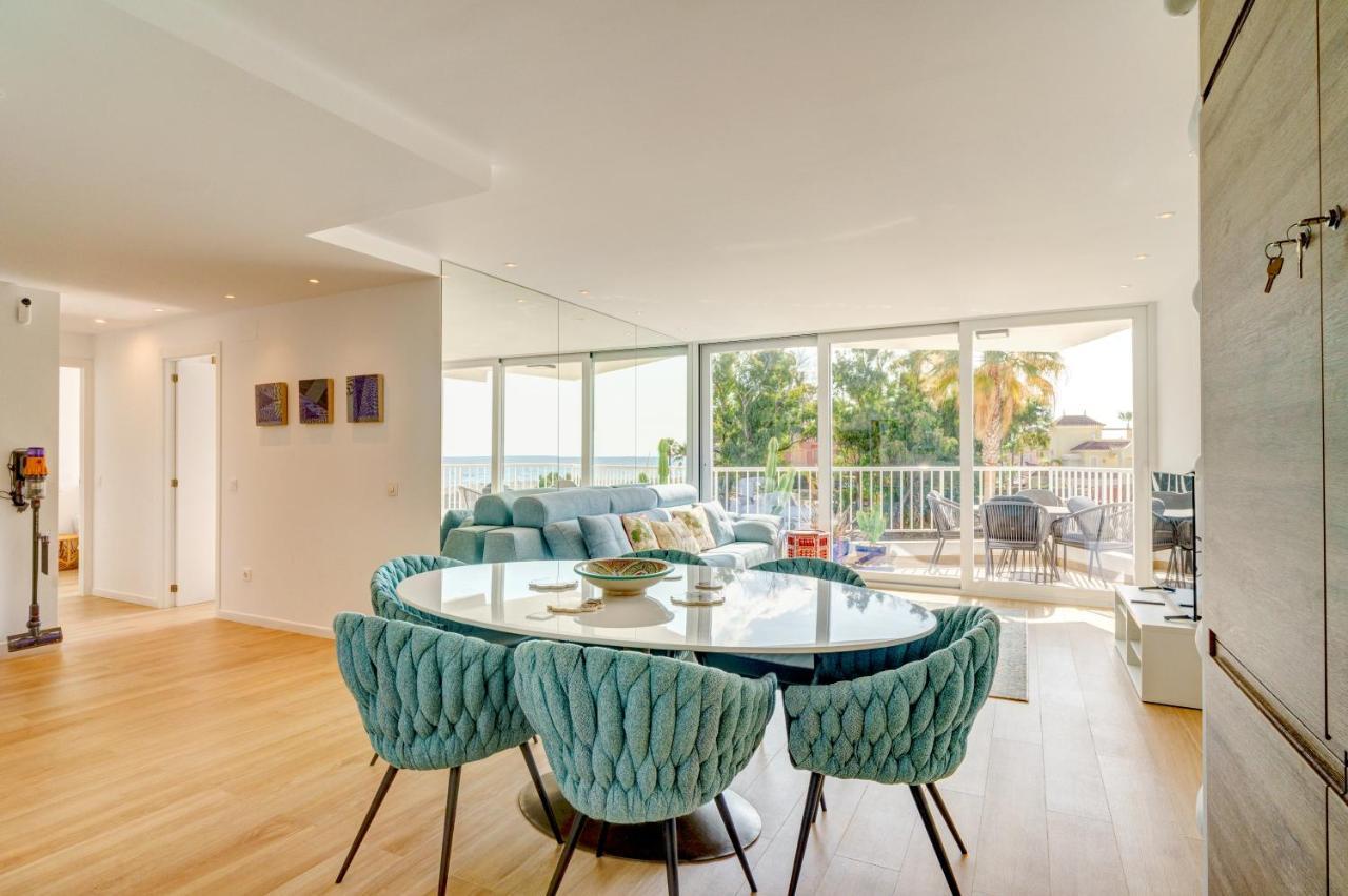Beach Front Flat With Sea Views Марбеля Екстериор снимка